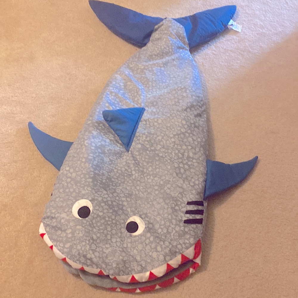 COPY - Shark sleeping bag/nap bag
